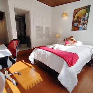Unicentro Baño Y Balcón Privado Independiente Habitación en casa particular